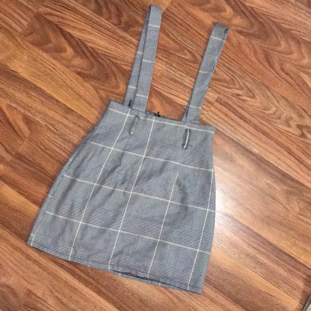Black, yellow, & white Pinafore